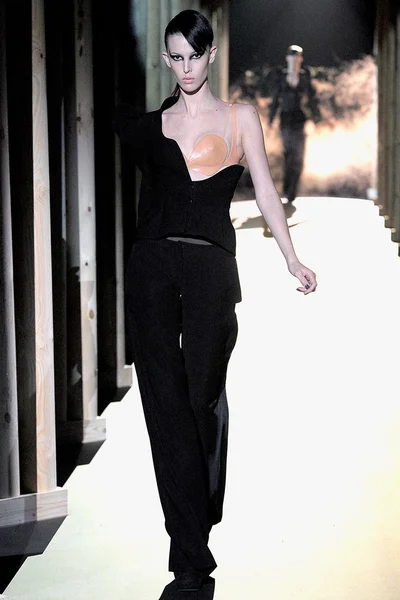 Look 2